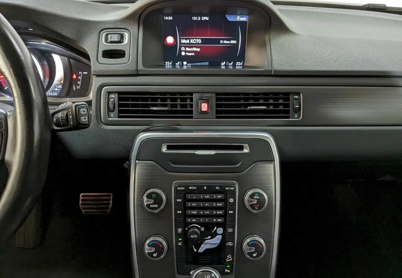 Volvo XC70