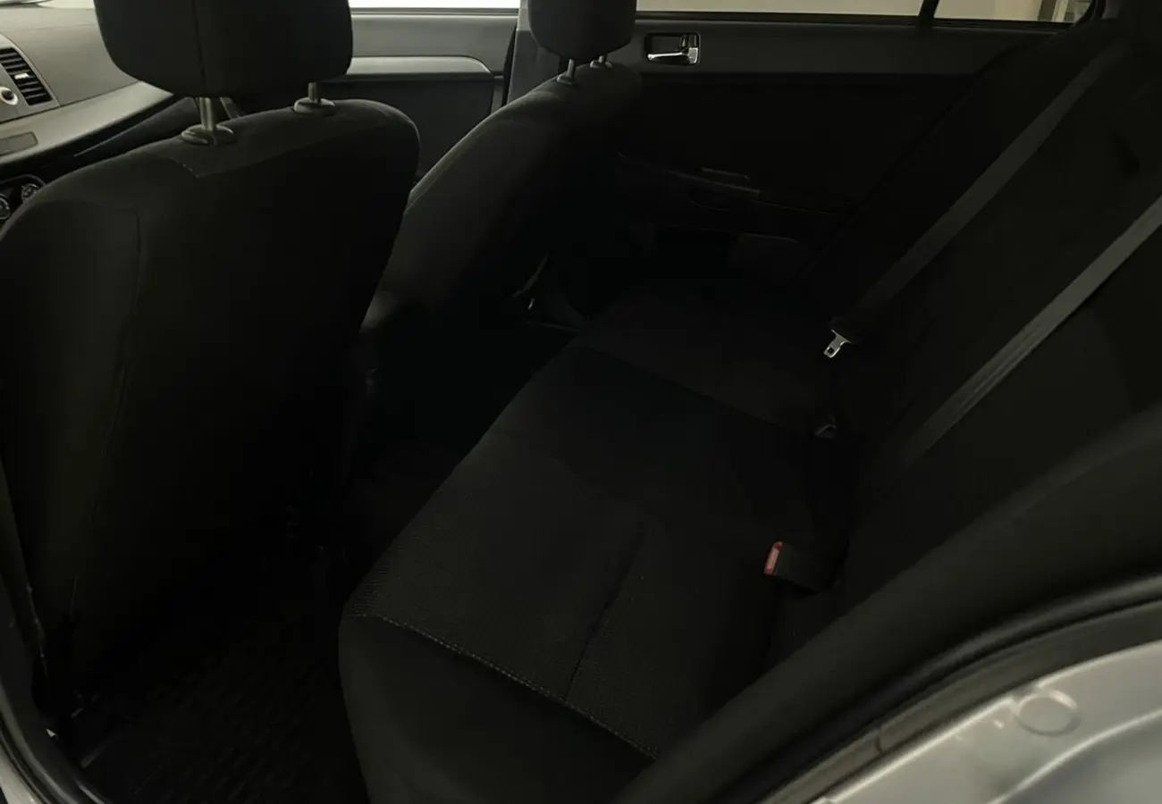Mitsubishi Lancer