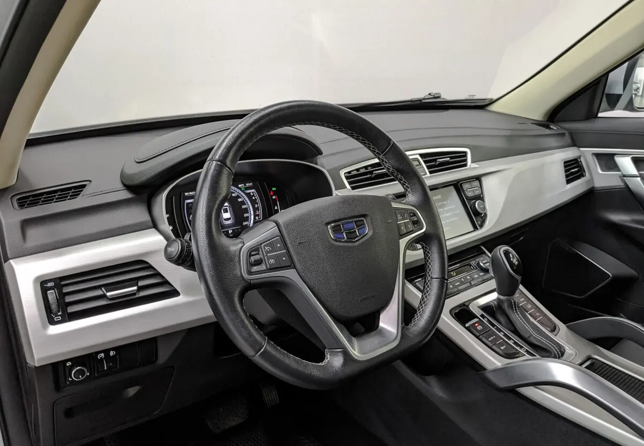Geely Atlas
