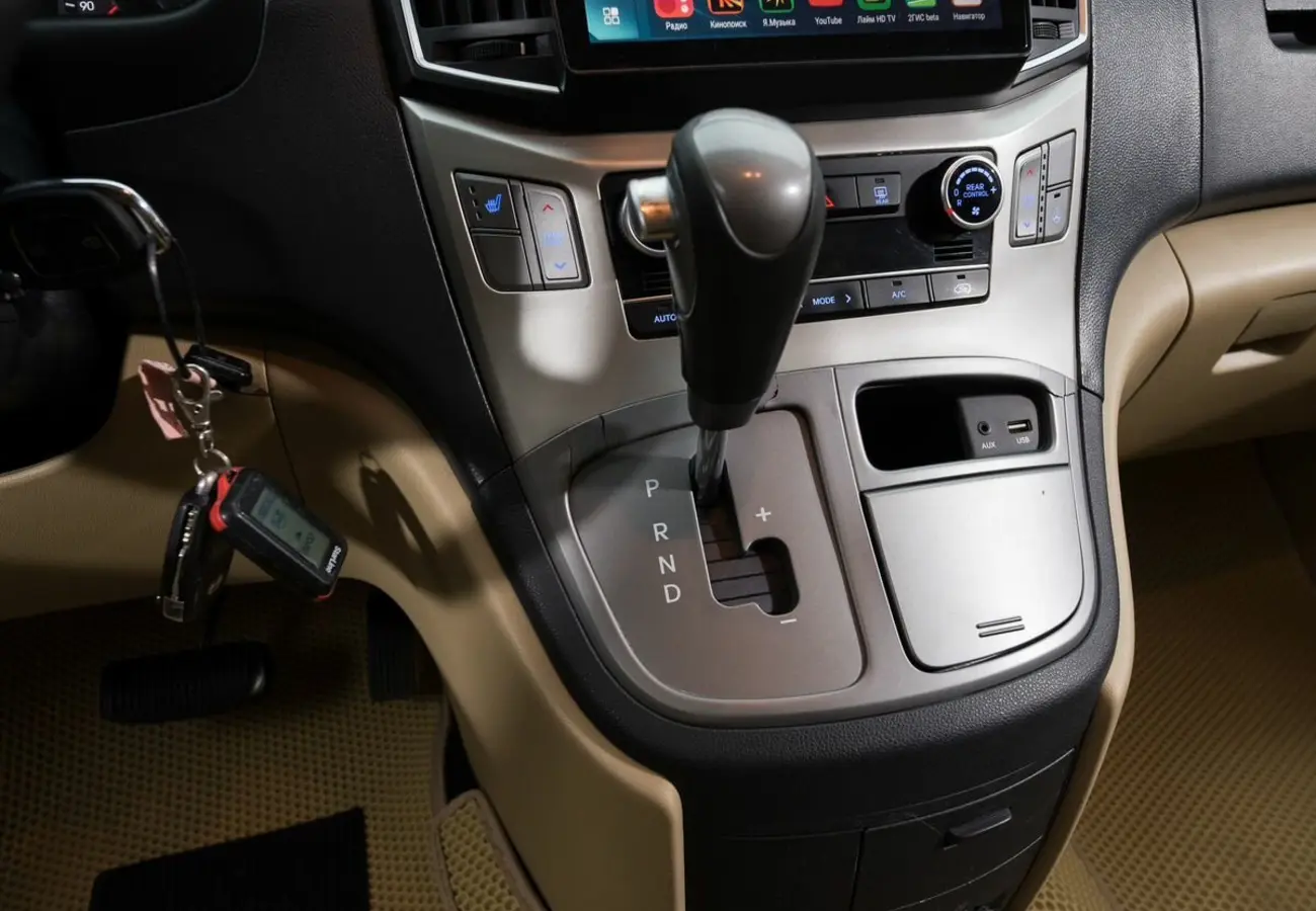 Hyundai H-1