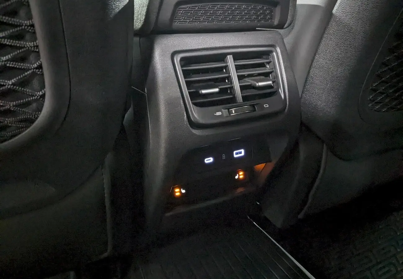 Geely Tugella