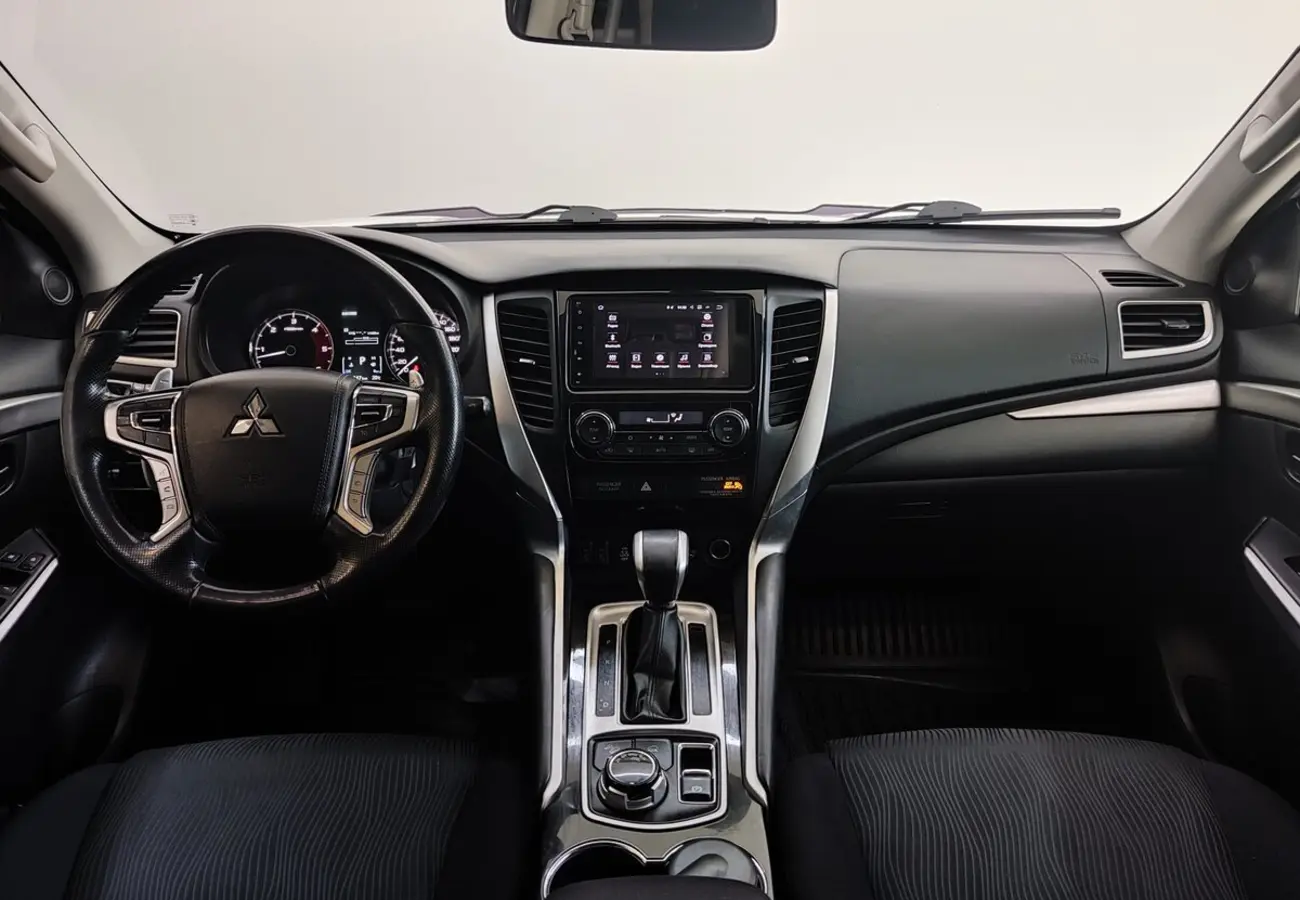 Mitsubishi Pajero Sport