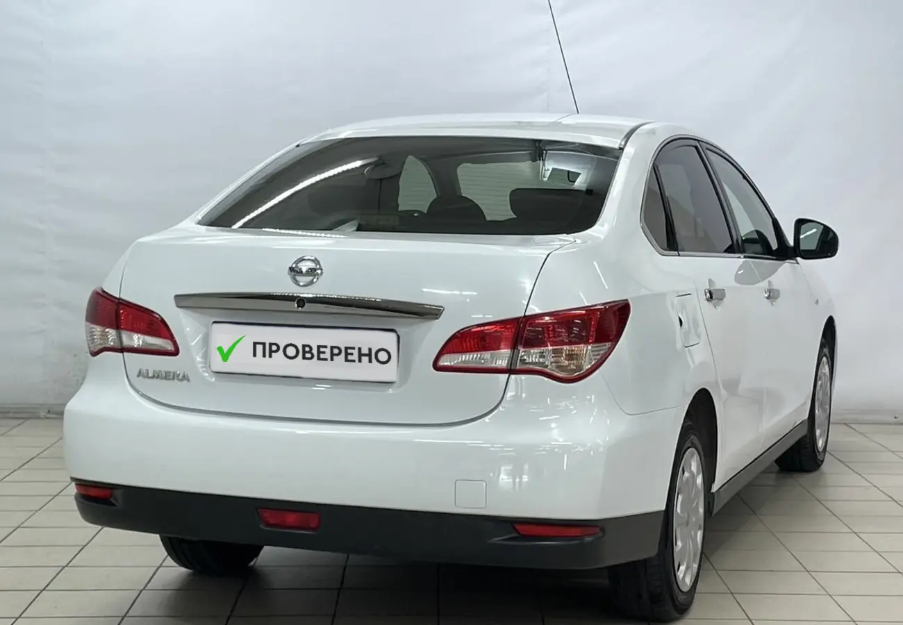 Nissan Almera