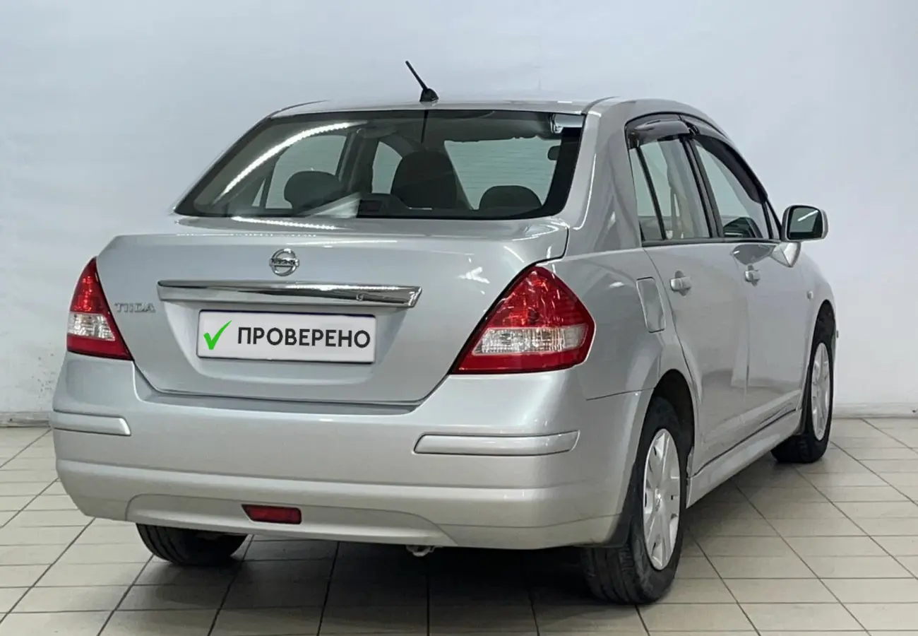 Nissan Tiida