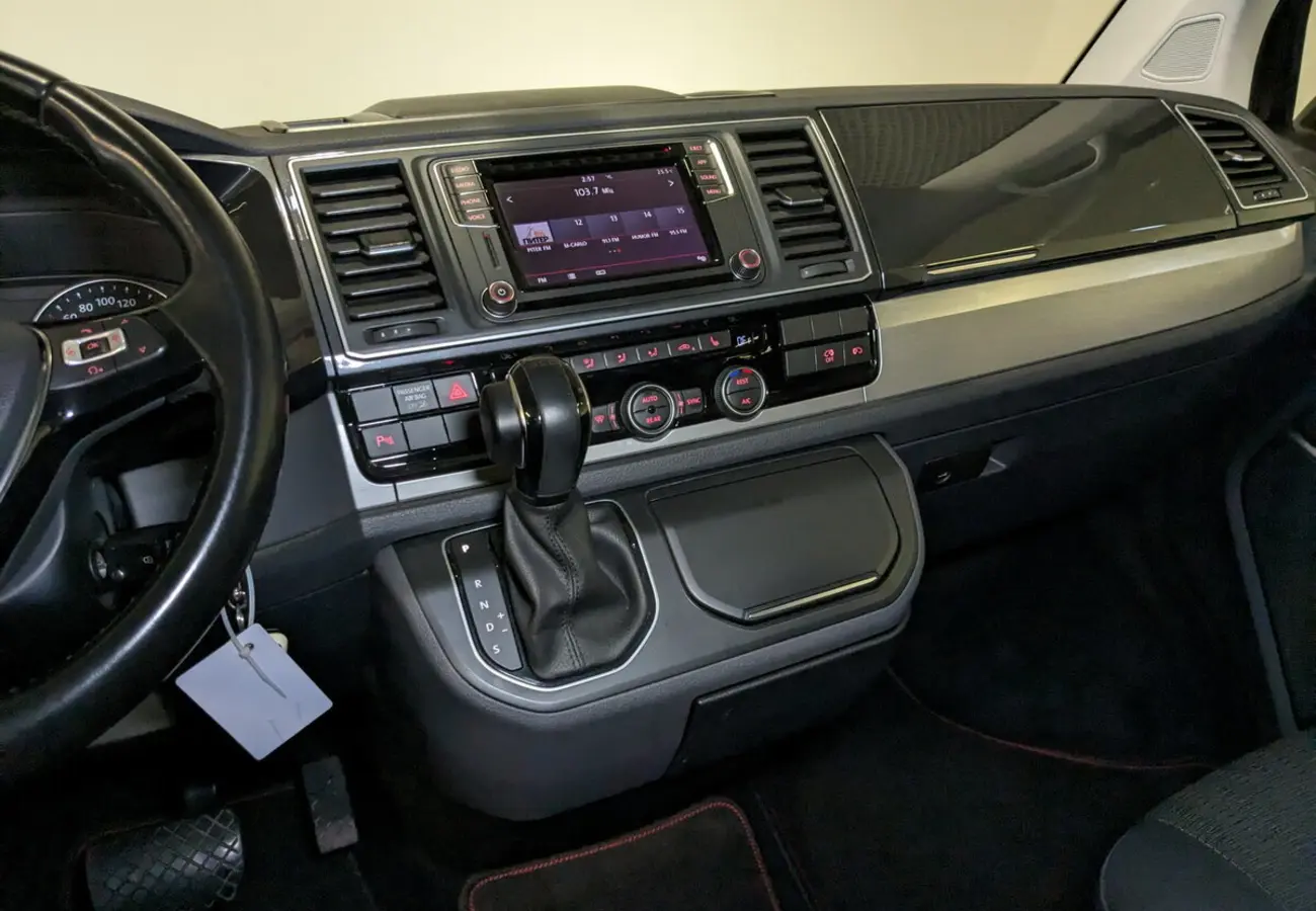 Volkswagen Caravelle