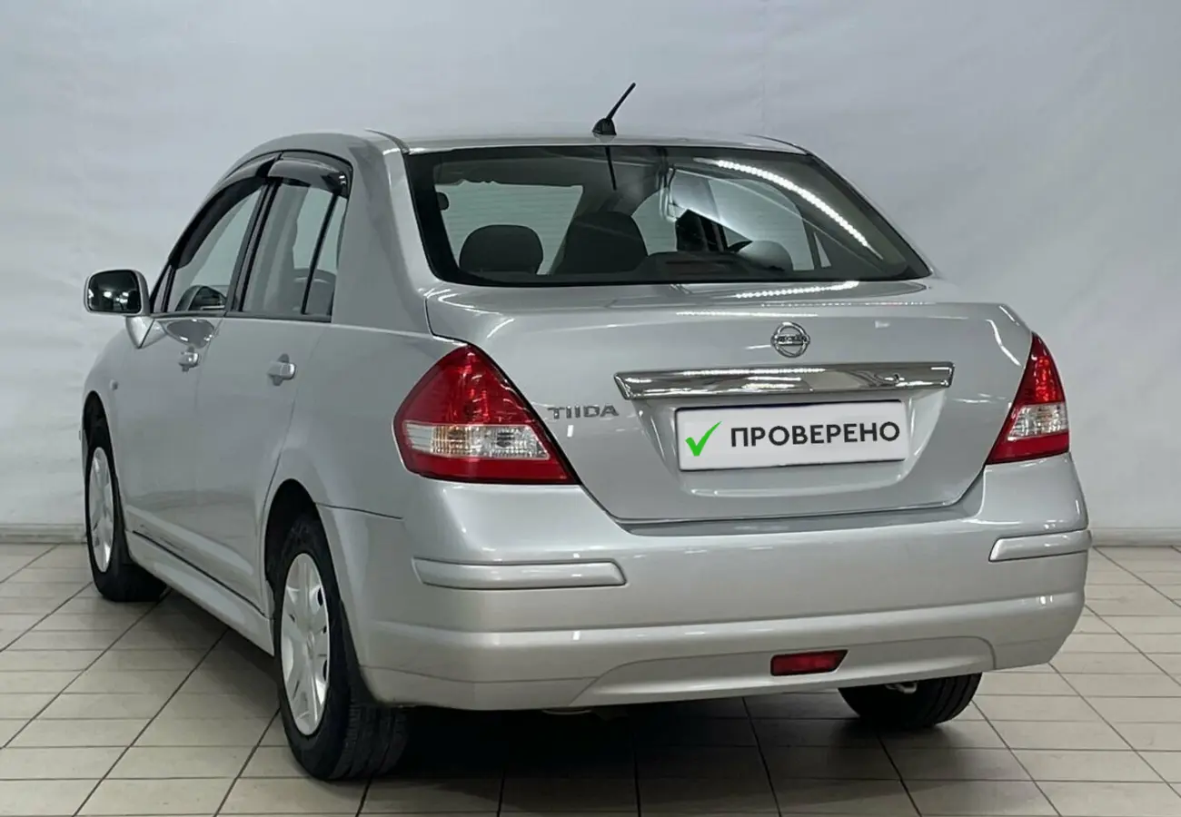 Nissan Tiida