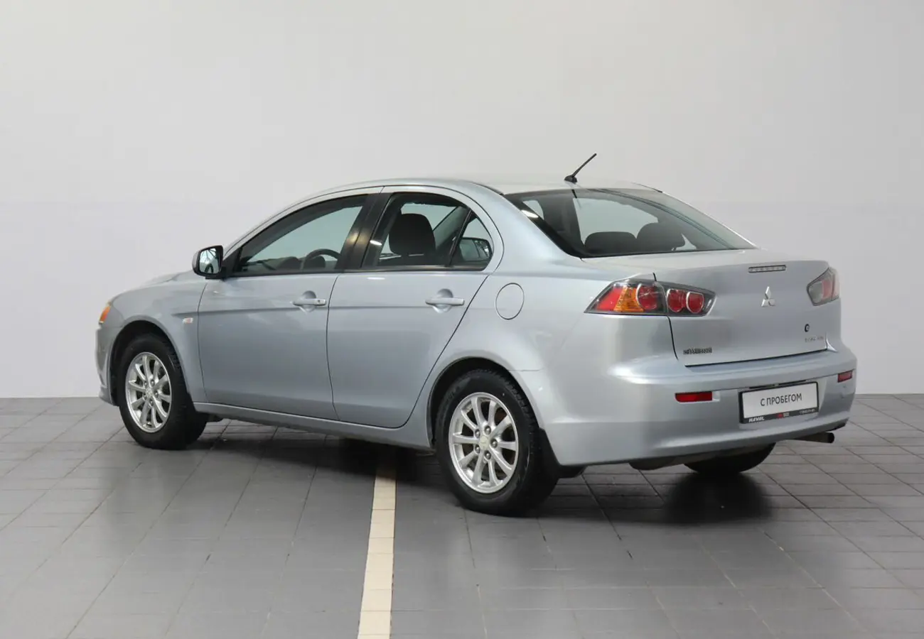 Mitsubishi Lancer