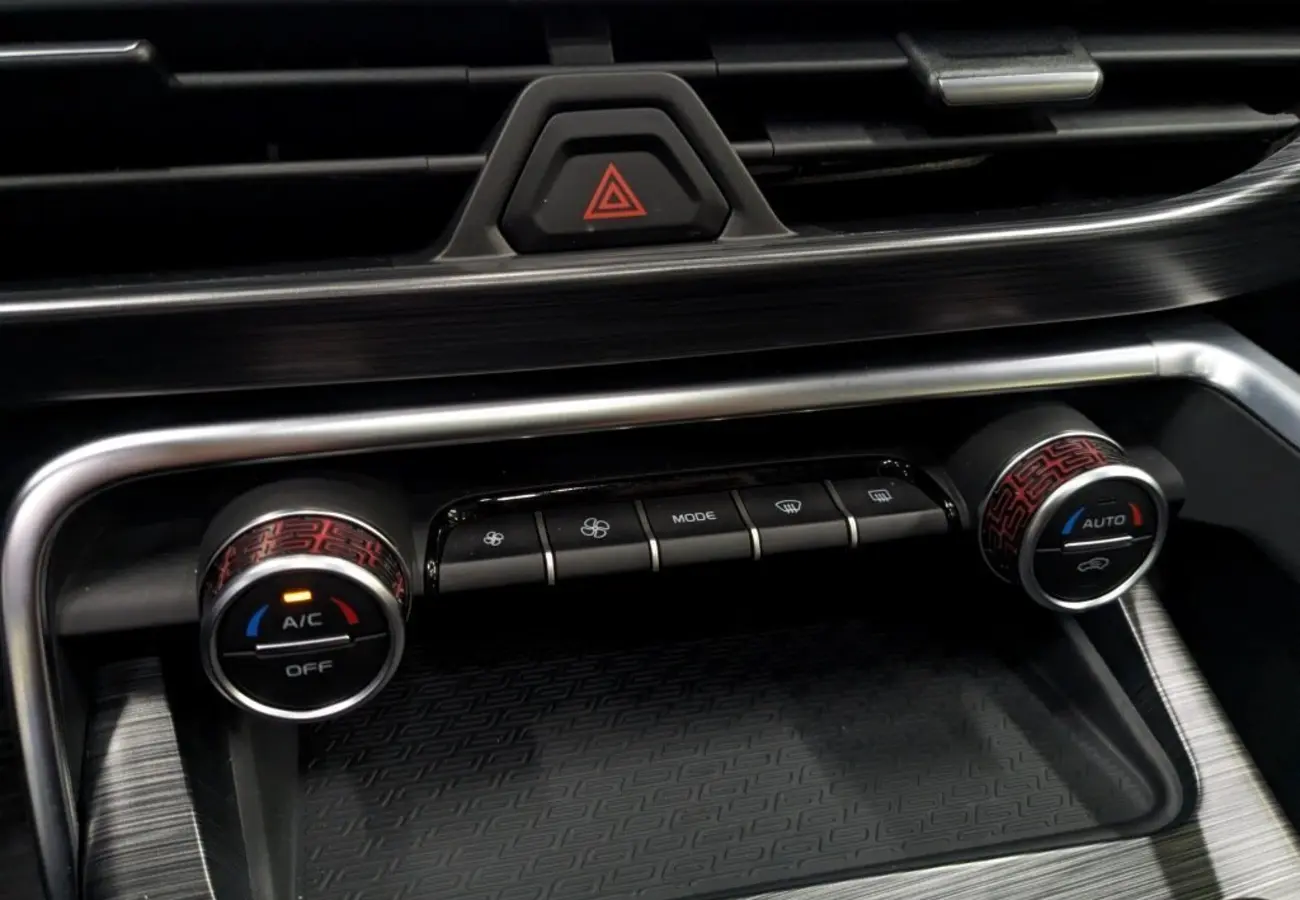 Geely Tugella