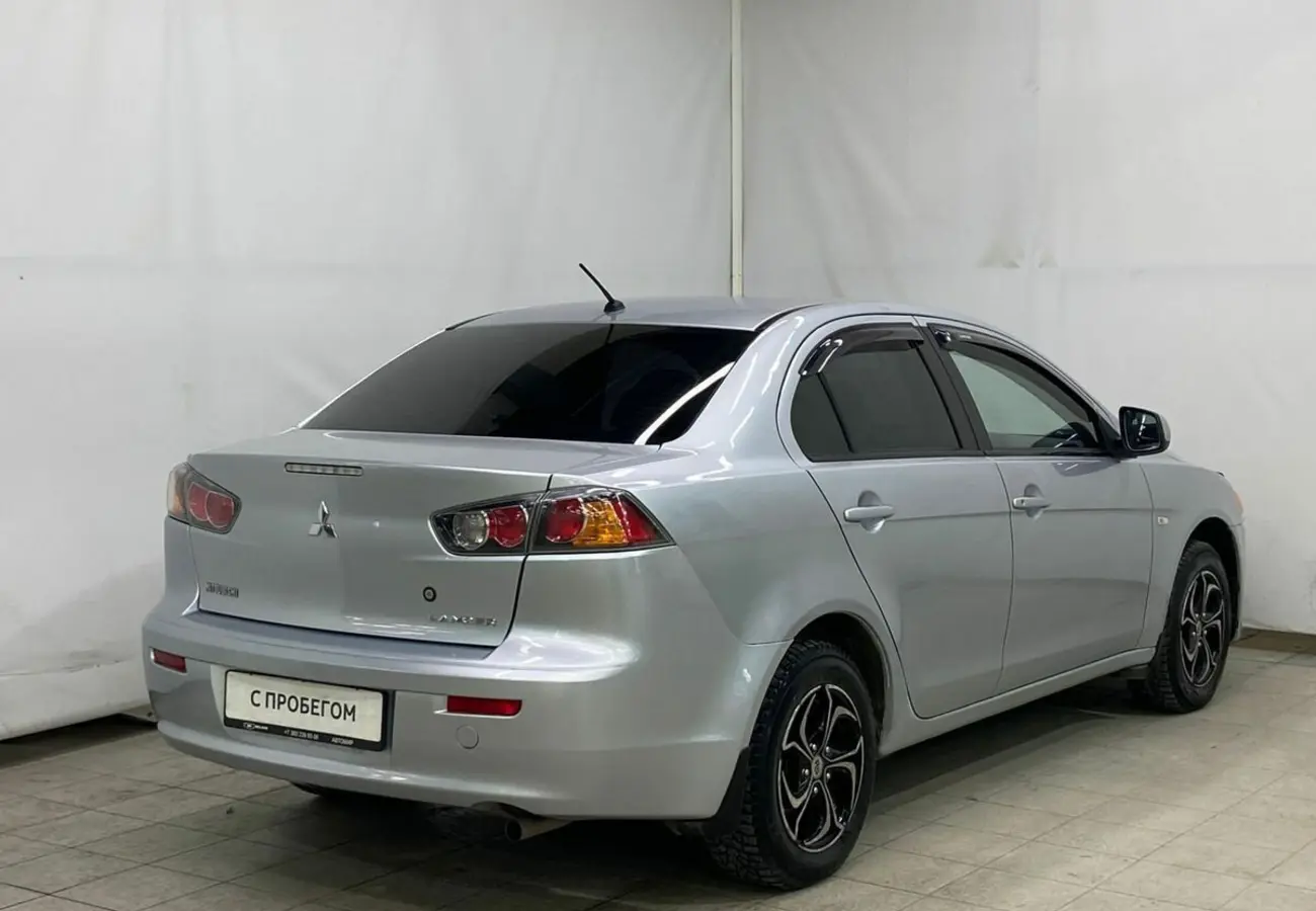 Mitsubishi Lancer