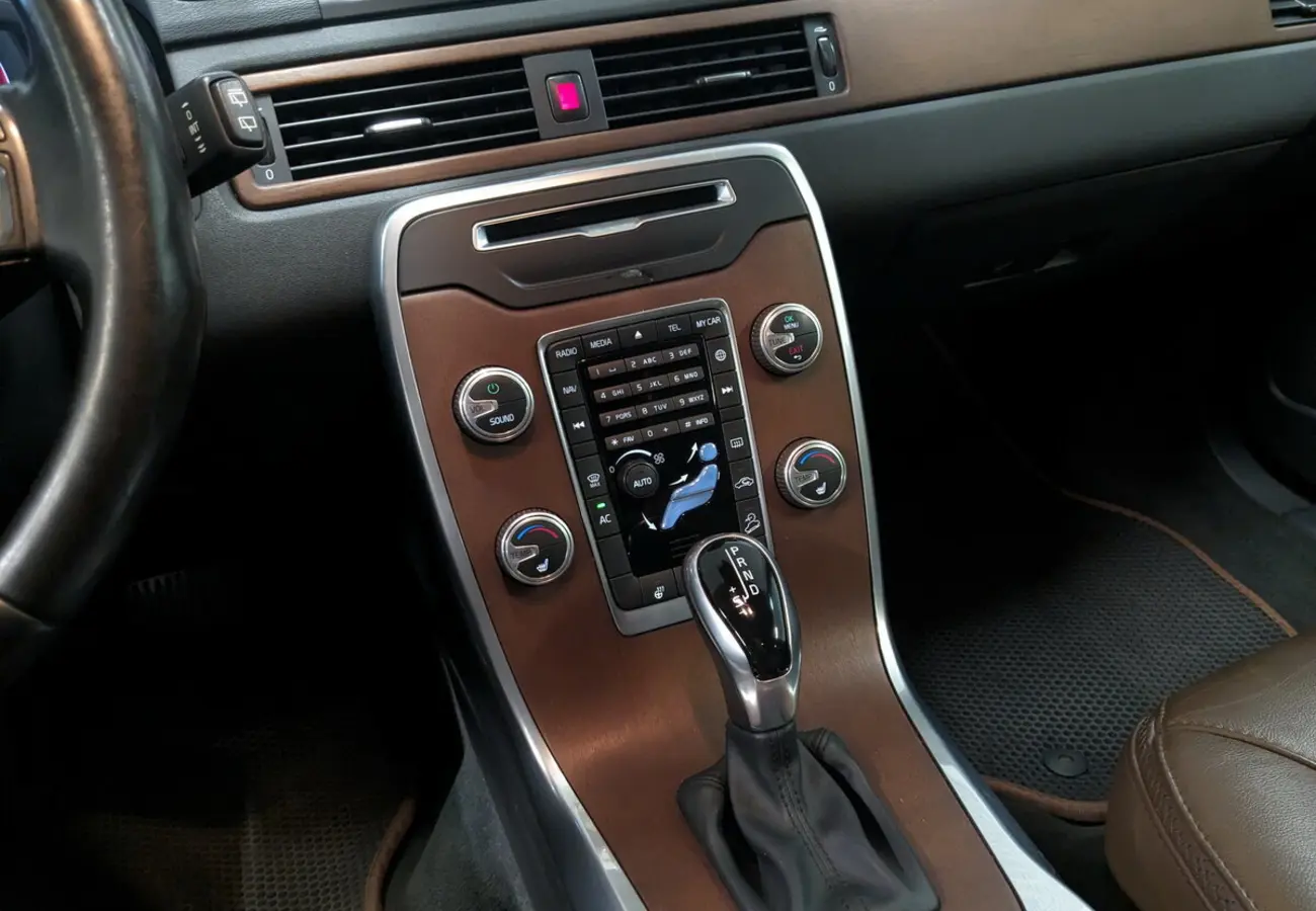 Volvo XC70