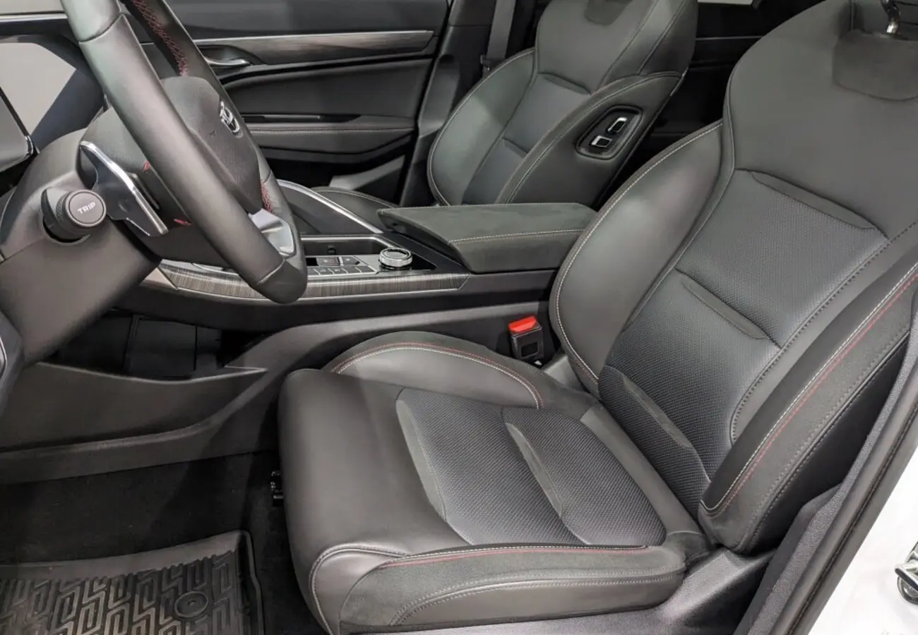 Geely Tugella