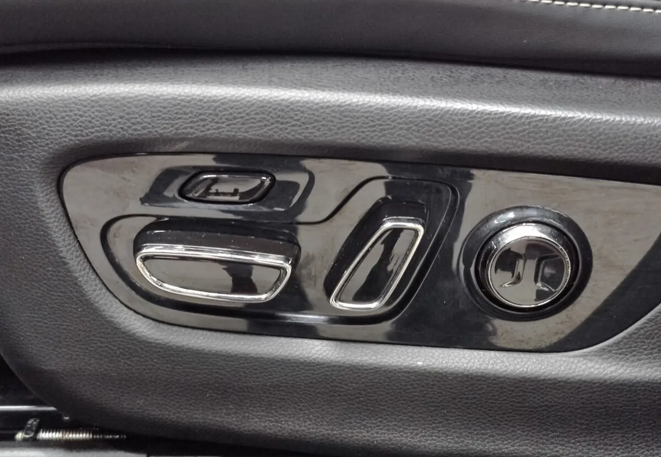 GAC GS8