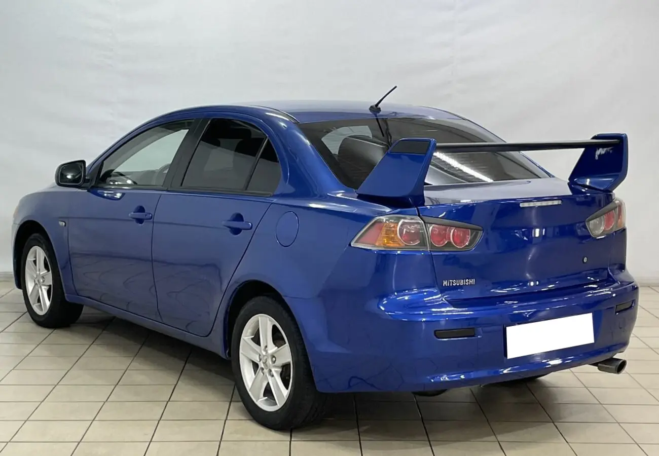 Mitsubishi Lancer