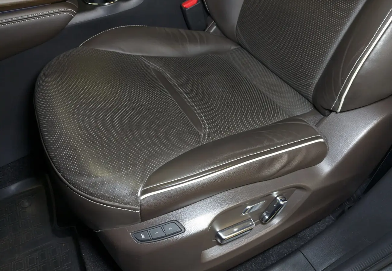 Mazda CX-9