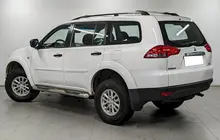Mitsubishi Pajero Sport