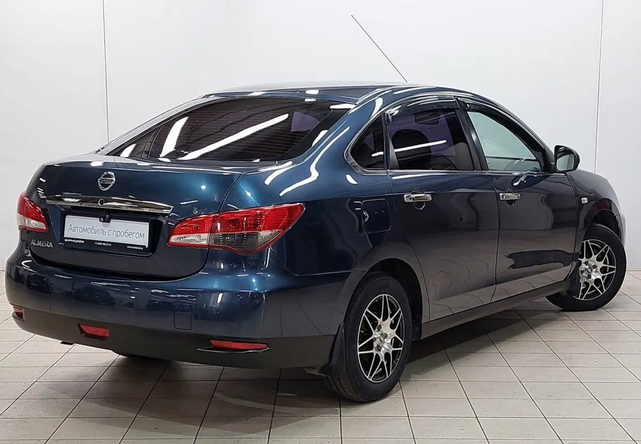 Nissan Almera