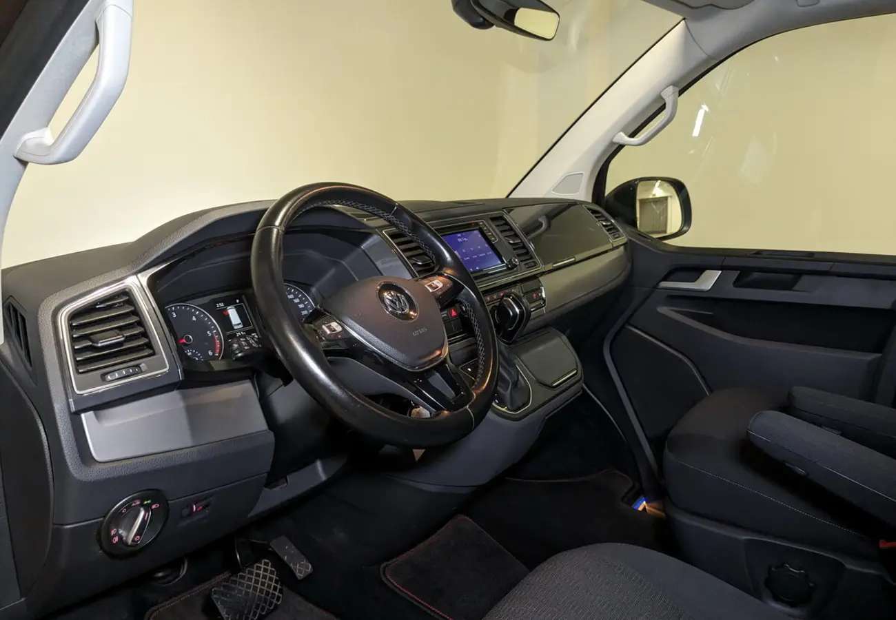 Volkswagen Caravelle