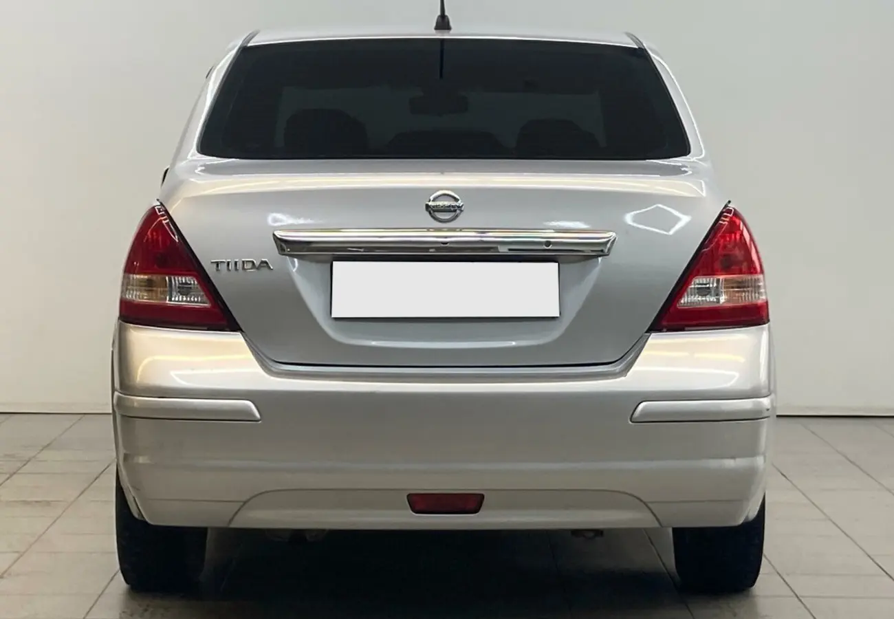 Nissan Tiida
