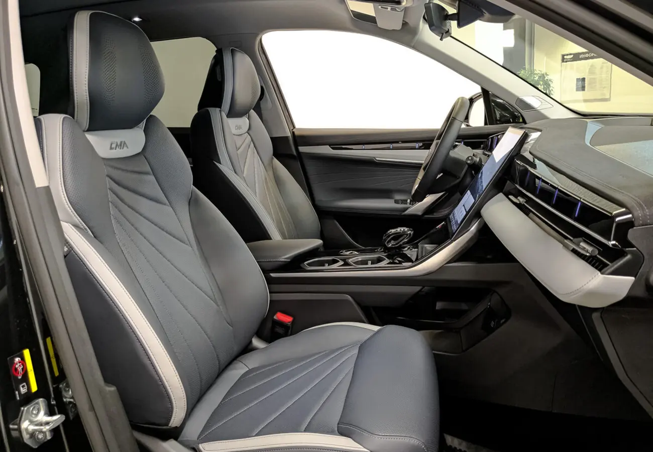 Geely Atlas