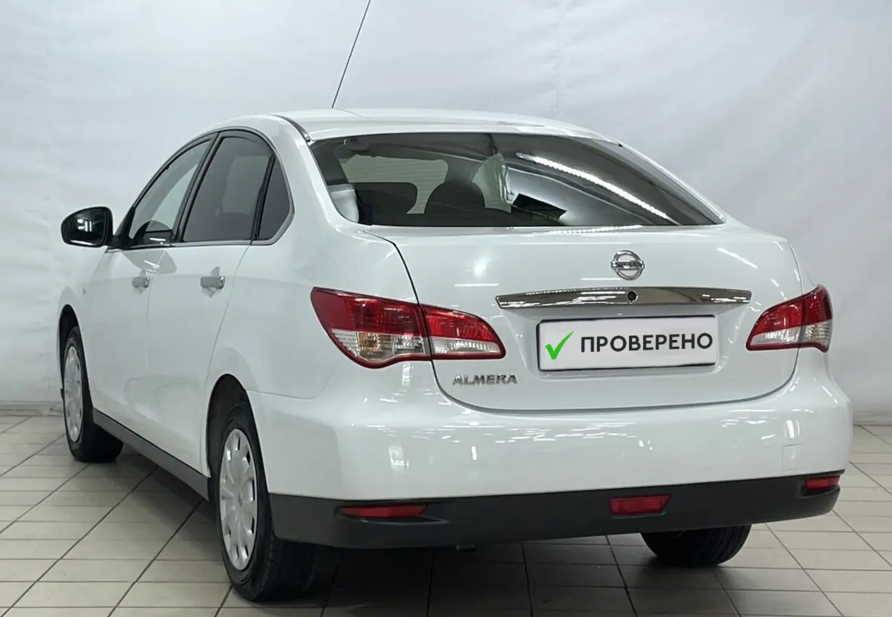Nissan Almera