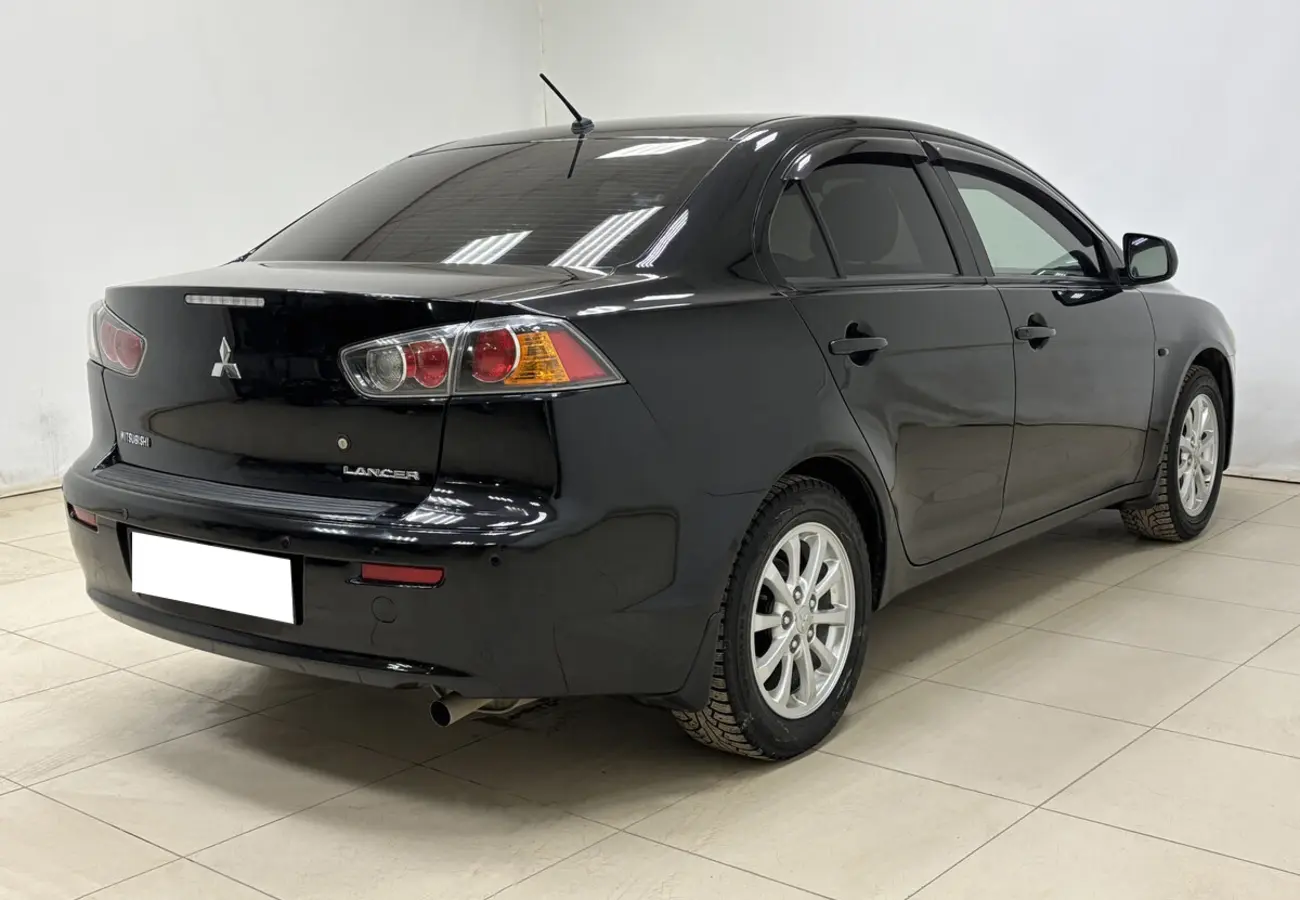 Mitsubishi Lancer