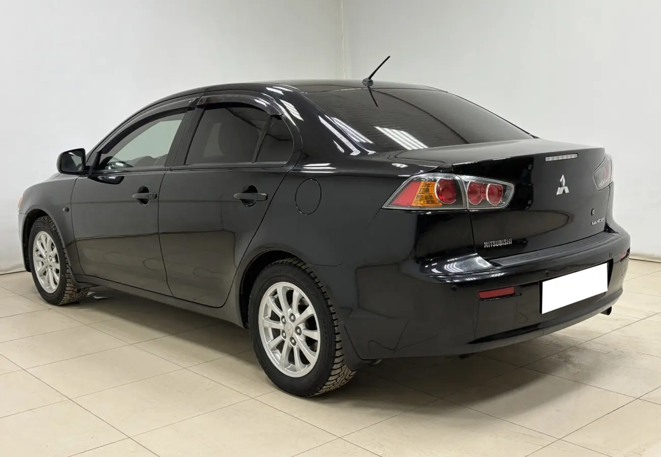 Mitsubishi Lancer