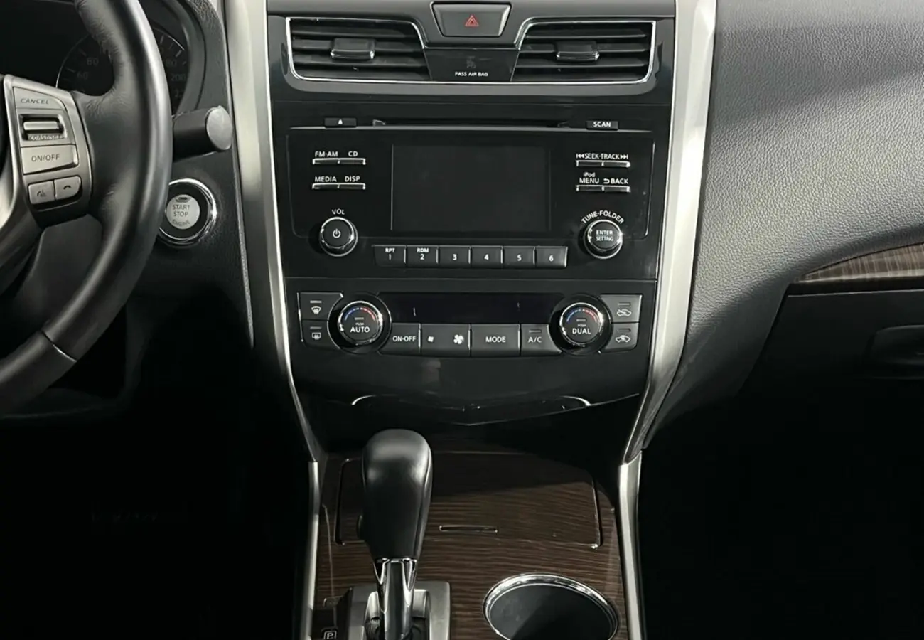 Nissan Teana
