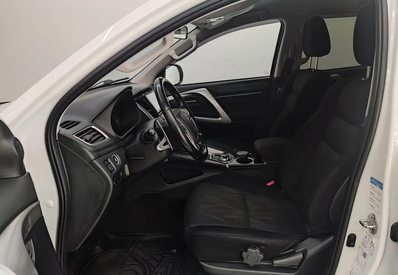 Mitsubishi Pajero Sport