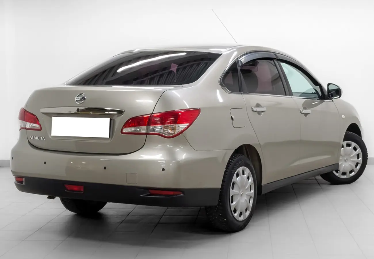 Nissan Almera