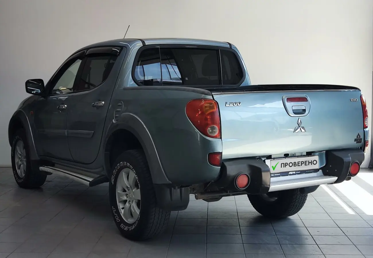 Mitsubishi L200