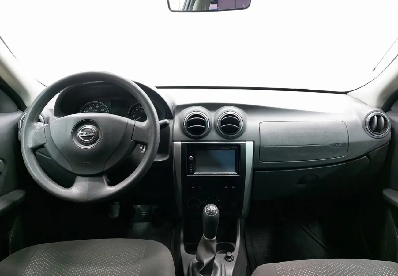 Nissan Almera