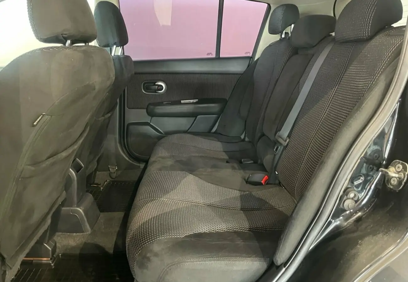 Nissan Tiida