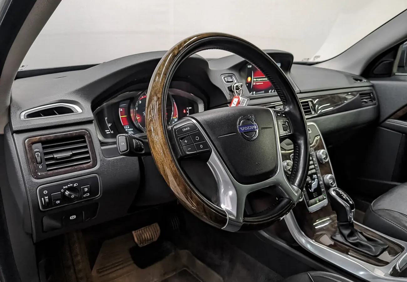Volvo S80