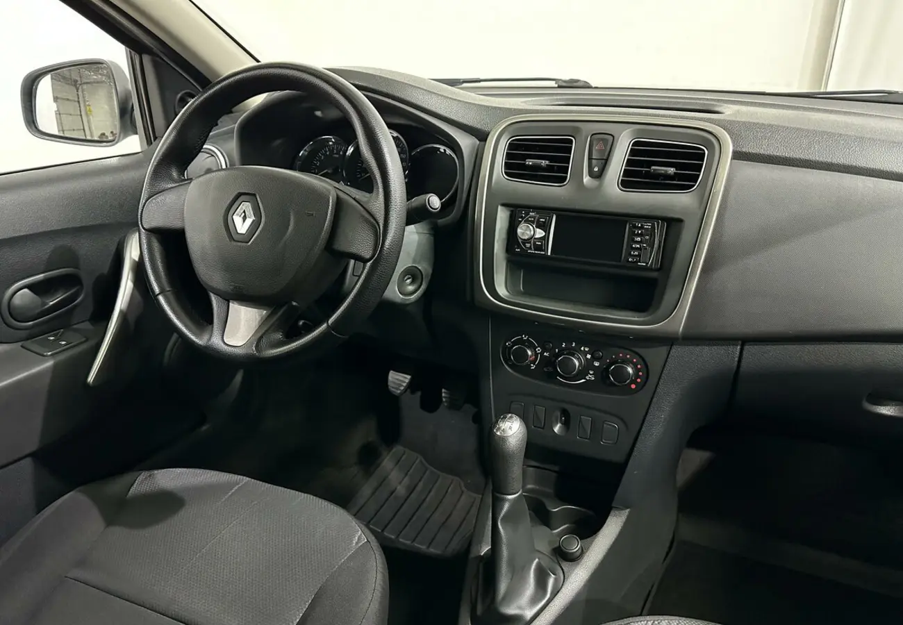 Renault Logan