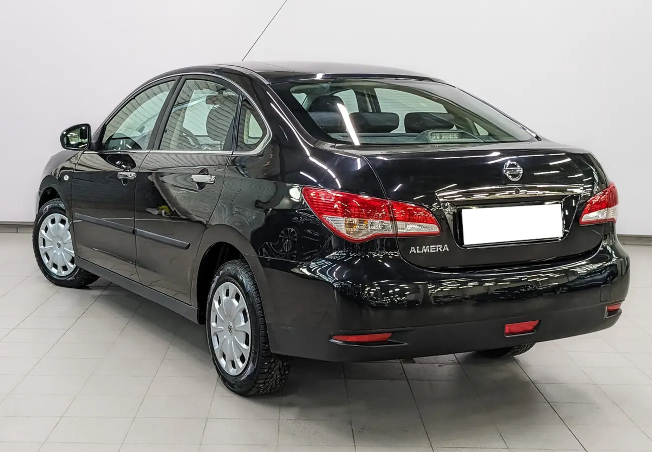 Nissan Almera