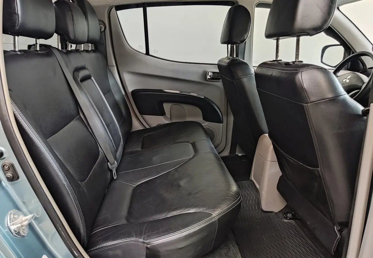 Mitsubishi L200