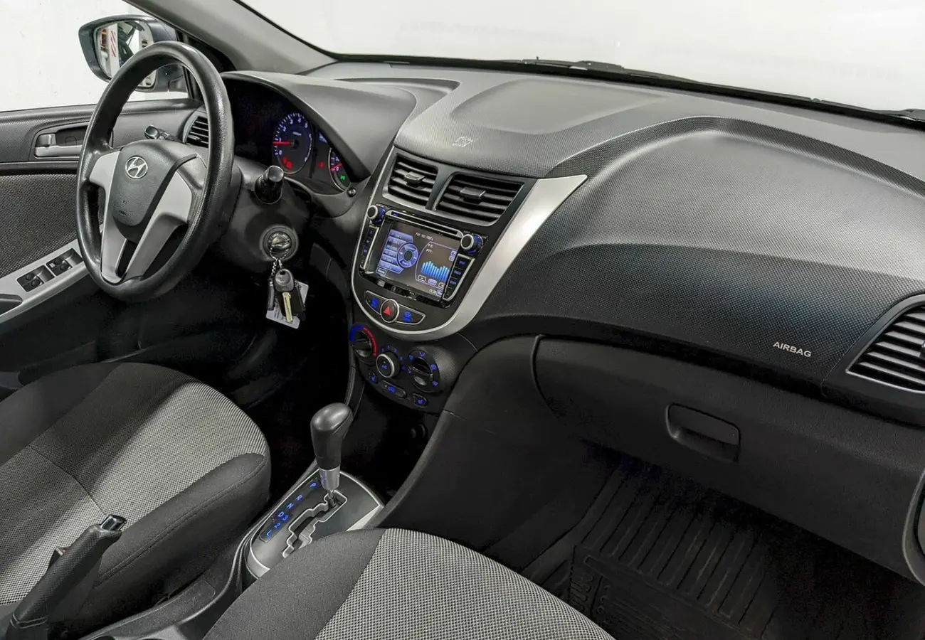 Hyundai Solaris