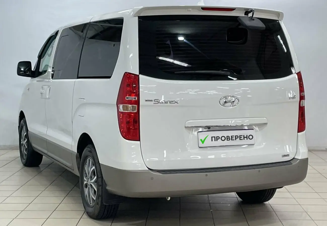 Hyundai Grand Starex