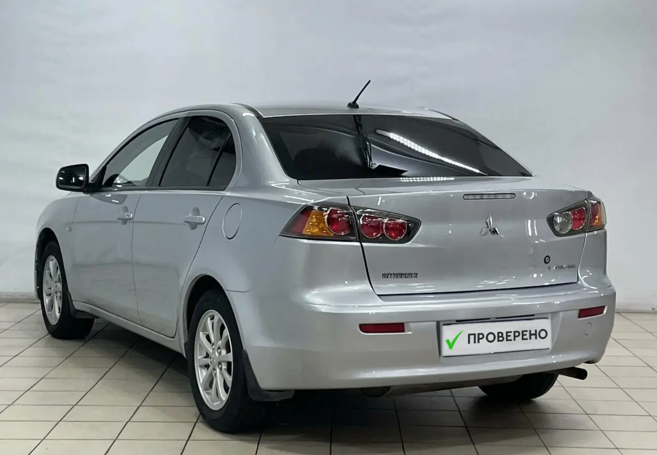 Mitsubishi Lancer