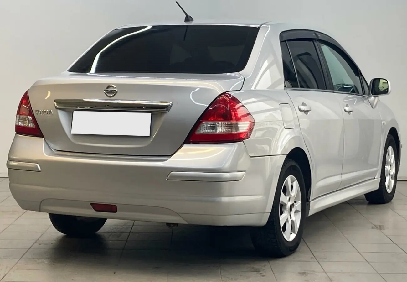 Nissan Tiida