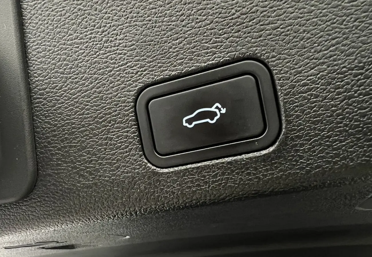 Geely Tugella