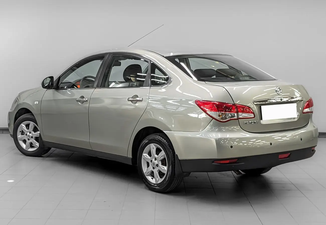 Nissan Almera