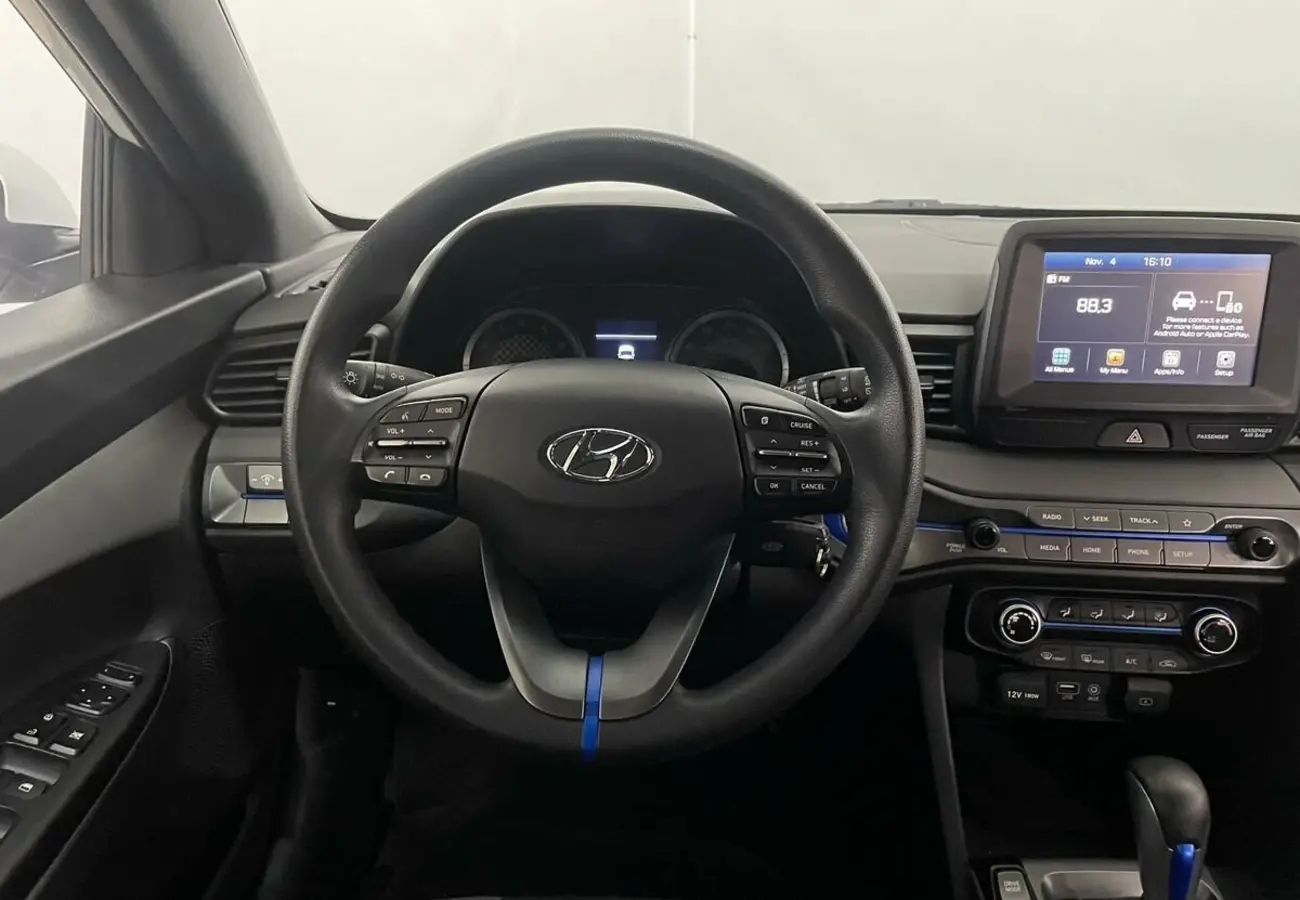 Hyundai Veloster