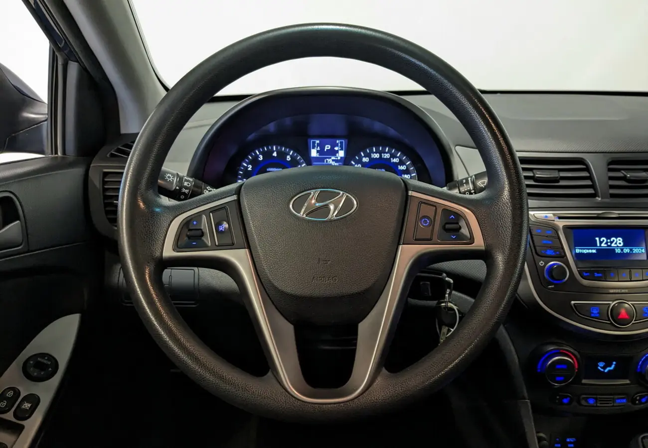 Hyundai Solaris