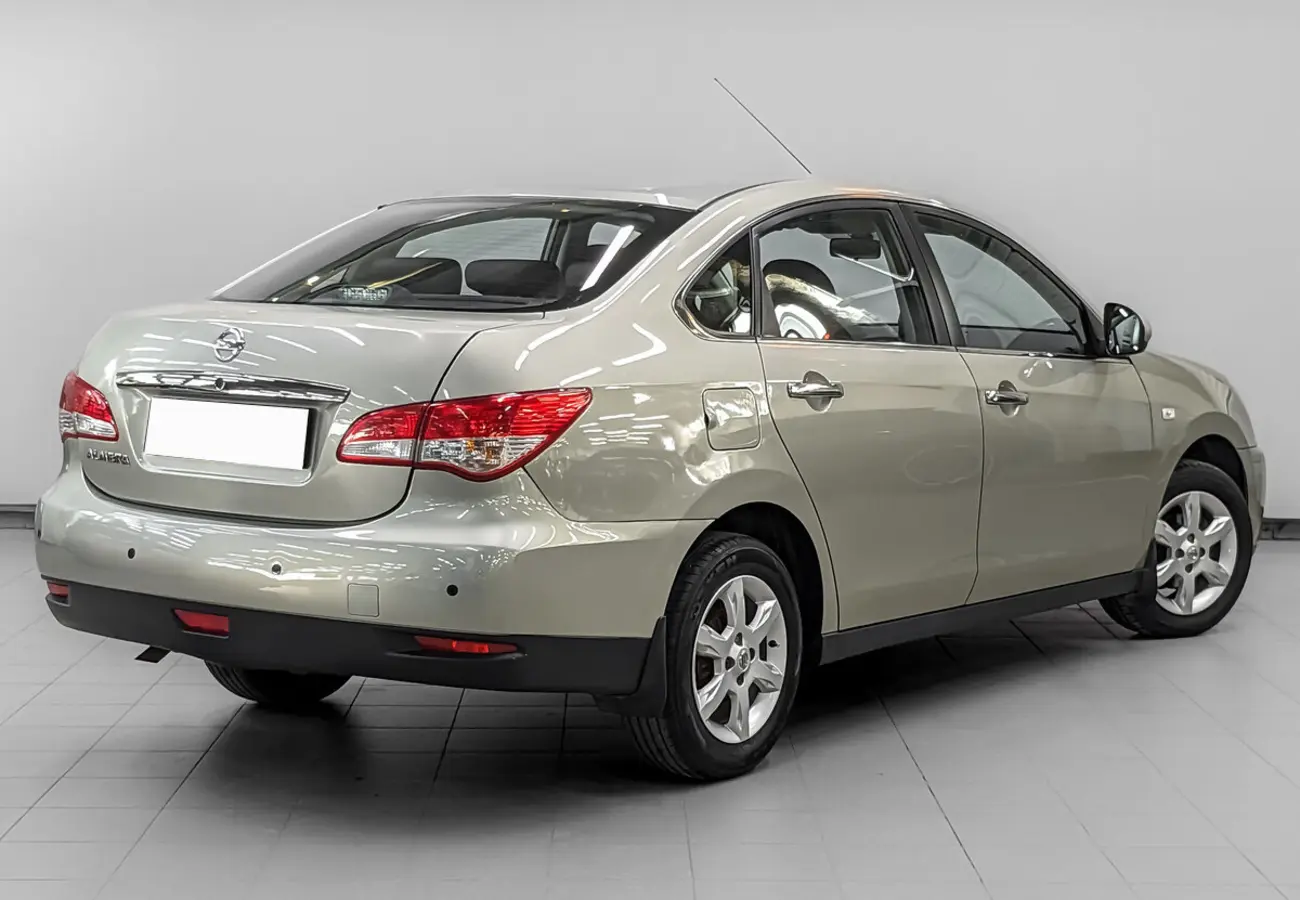 Nissan Almera