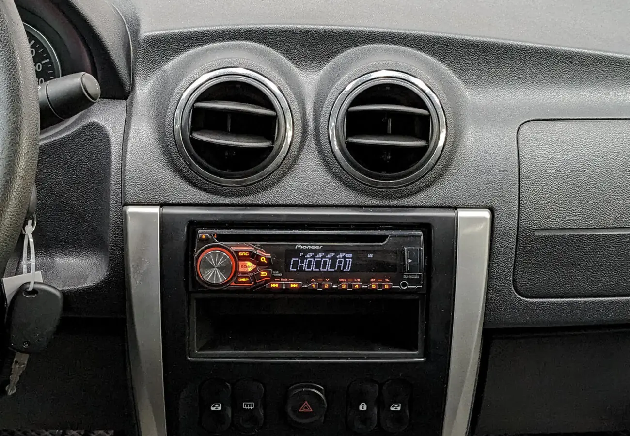 Nissan Almera