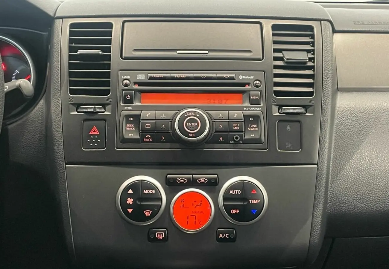 Nissan Tiida