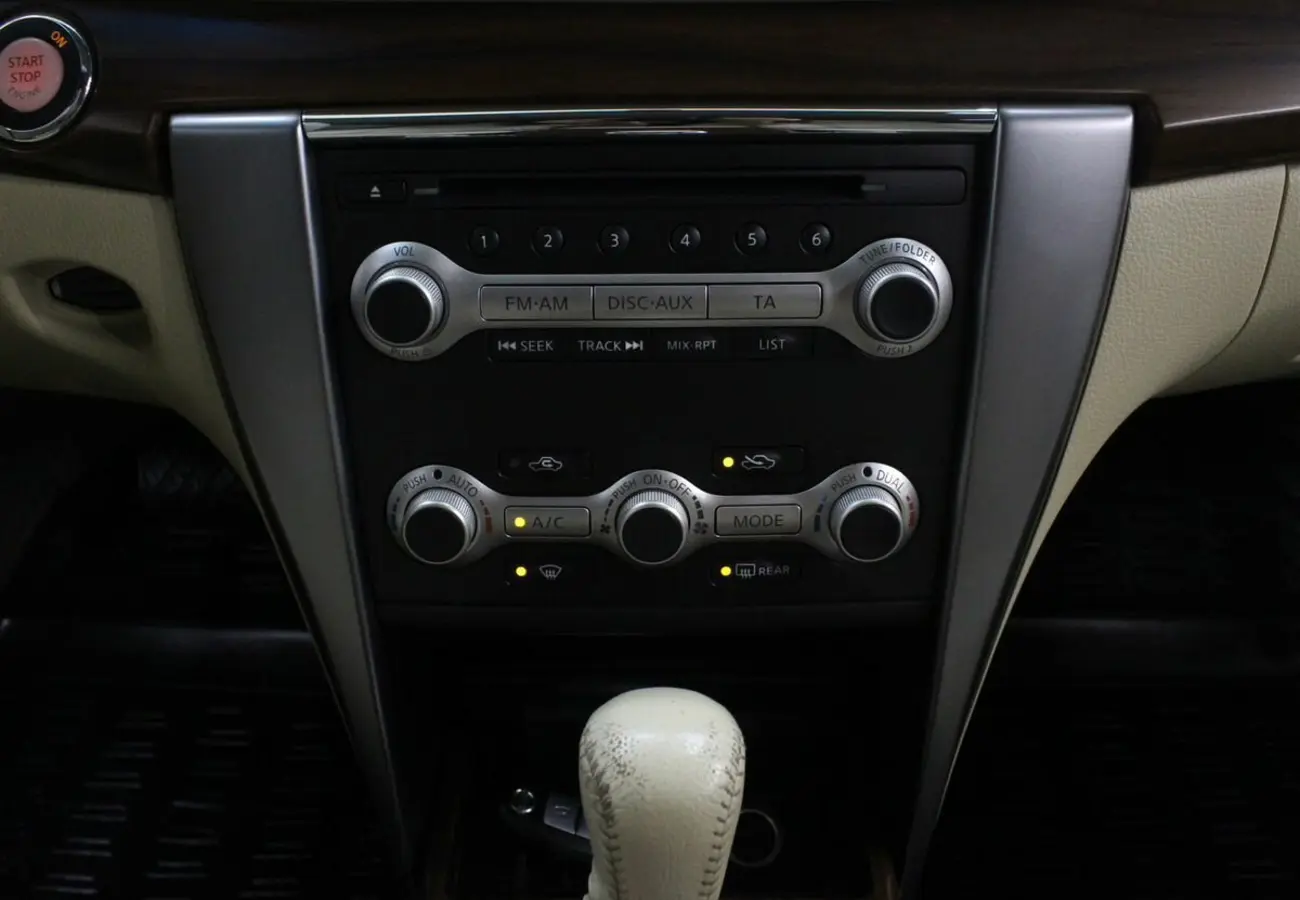 Nissan Teana