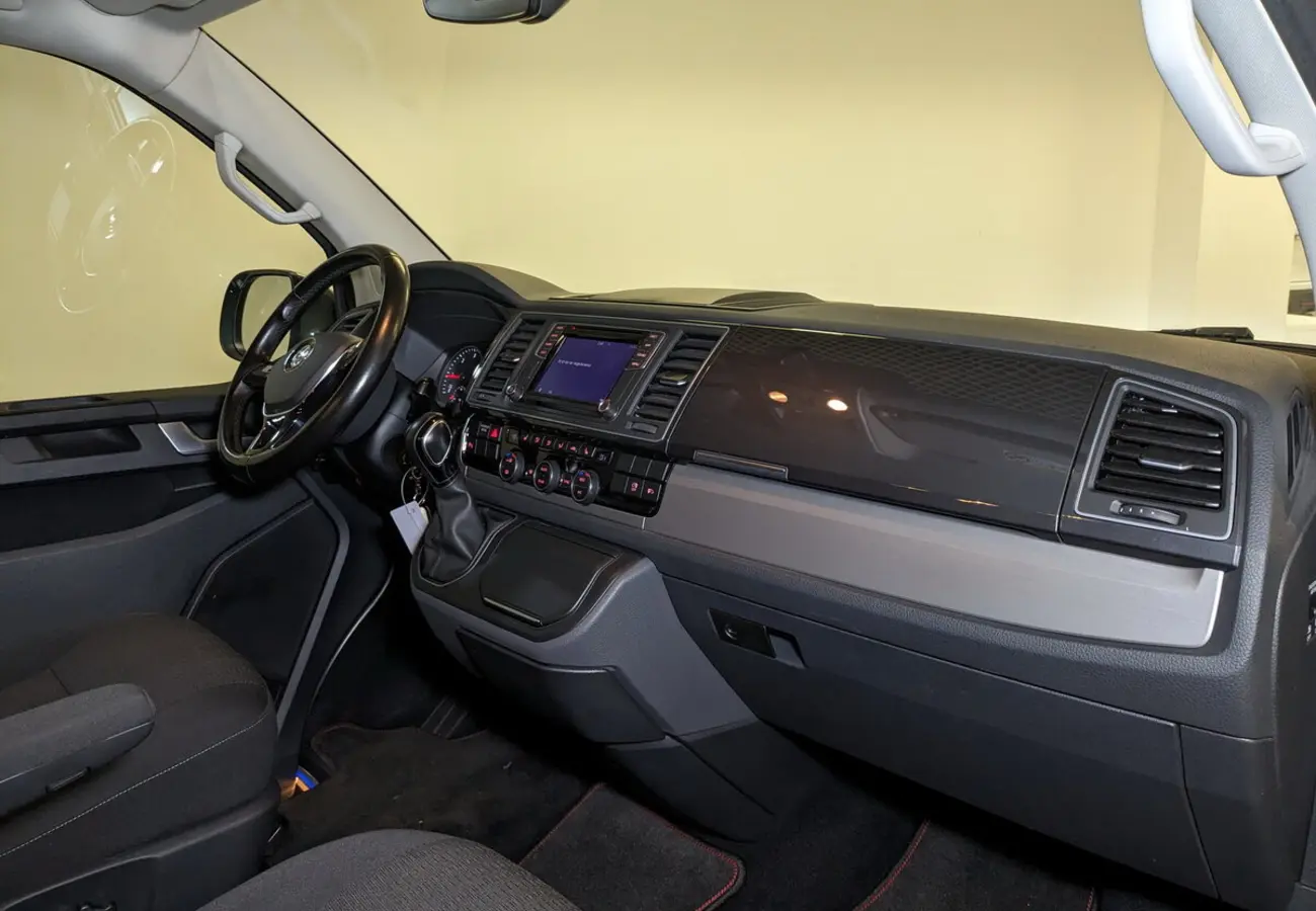 Volkswagen Caravelle