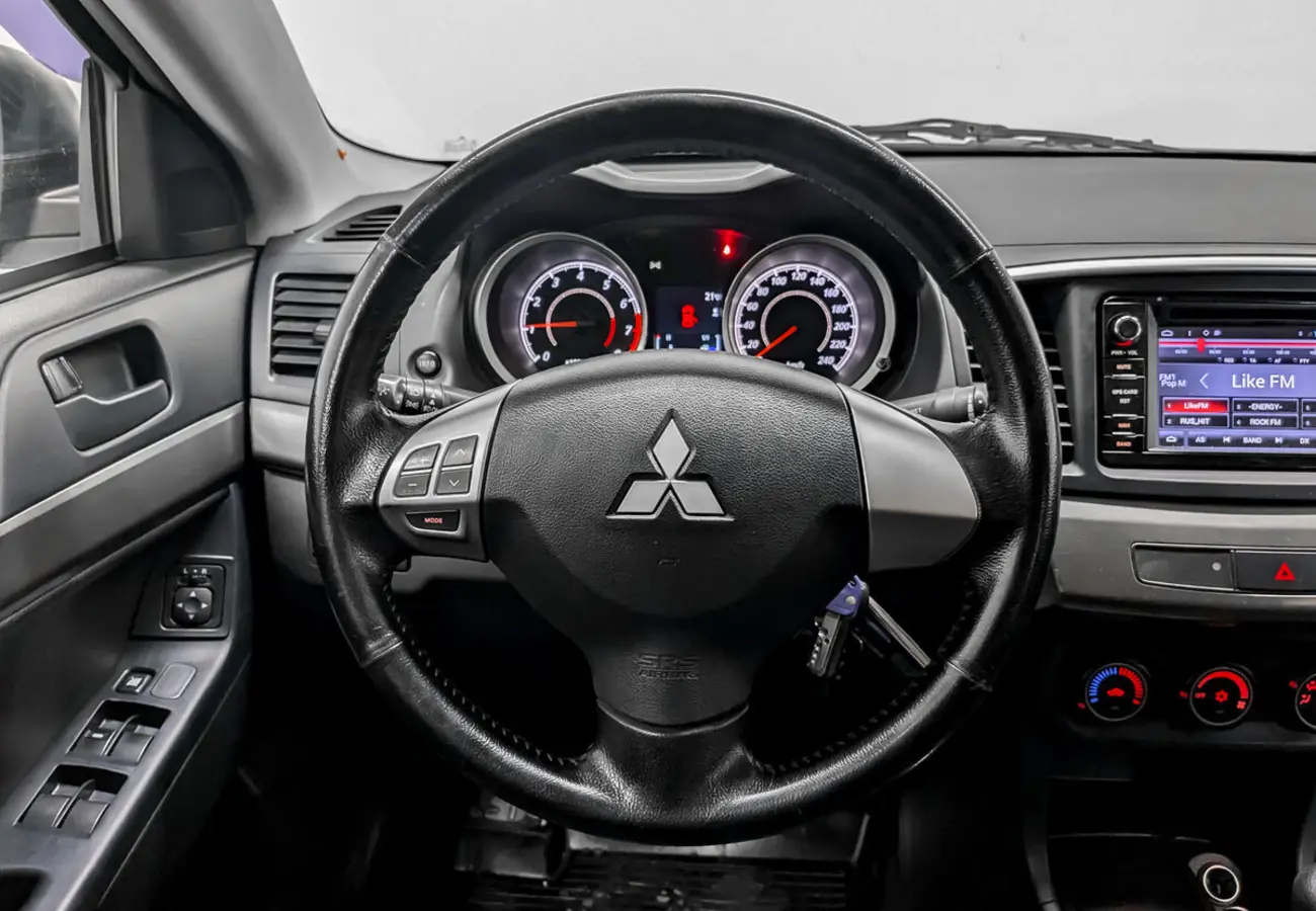 Mitsubishi Lancer
